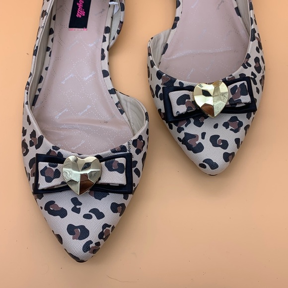 Betsey Johnson Shoes - NEW Betseyville Leopard Print Gold Heart Flats
